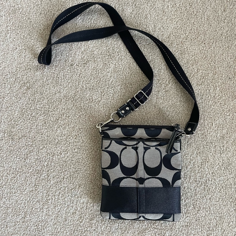 Crossbody bag